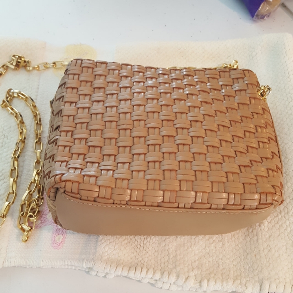 LJS Beige woven leather crossbody chain bag